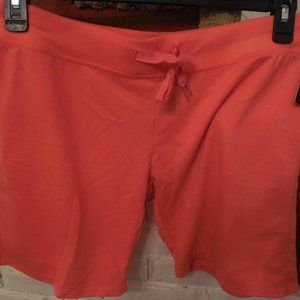 Wuhou orange shorts